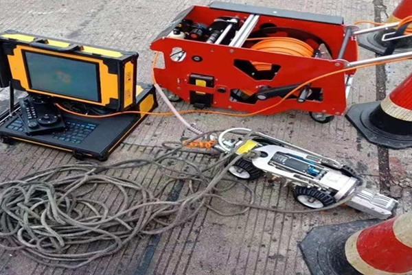 英德CCTV管道检测机器人